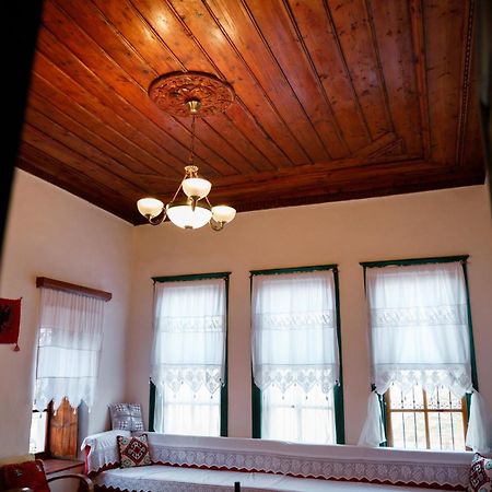 Guesthouse 1805 จีโรคาสเตอร์ ภายนอก รูปภาพ