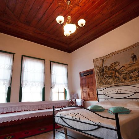 Guesthouse 1805 จีโรคาสเตอร์ ภายนอก รูปภาพ